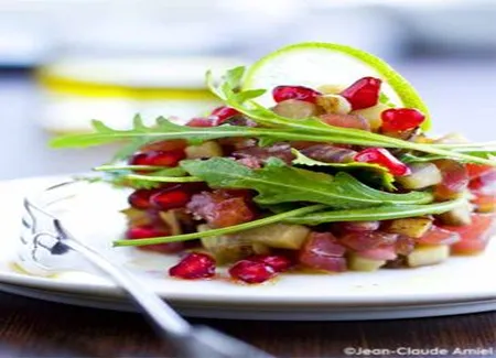 Tartare de thon et aubergine à la grenade