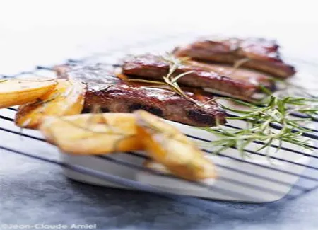 Travers de porc à l'américaine au barbecue