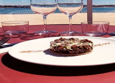 Tartare de magret de canard des landes et chèvre frais