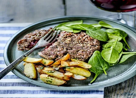 Tartare poêlé, pommes de terre wedges