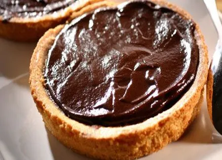 Tarte aux poires, amandes et chocolat