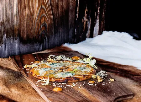 Tarte feuilletée aux poires et bleu de bonneval