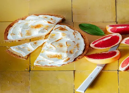 Tarte meringuée aux pomelos