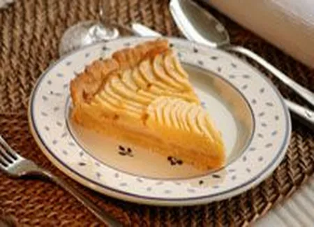 Tarte pommes rhubarbe et noisettes