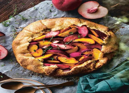 Tarte rustique pêche et thym