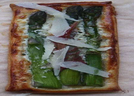 Tartelettes fines aux asperges