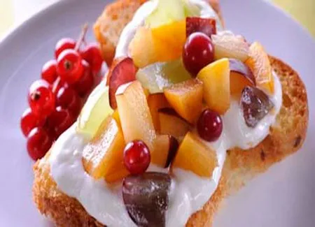 Tartine aux fruits d'été