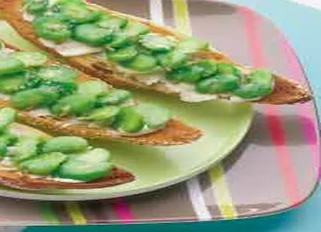 Tartines de fèves
