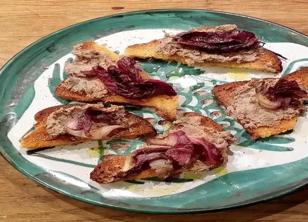 Tartines de foies de volaille au champagne d'alix lacloche