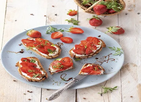 Tartines fraises-fromage frais