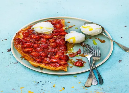 Tatin de tomates cerises, glace à la ricotta et à l'huile d'olive