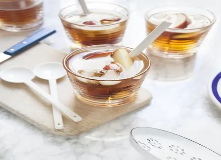Thé glacé à la pêche et au gingembre
