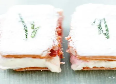 Tiramisu express, fraises et basilic