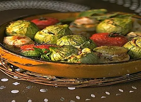 Tomates farcies à la tomate