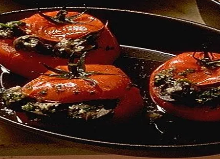 Tomates farcies aux escargots petits-gris