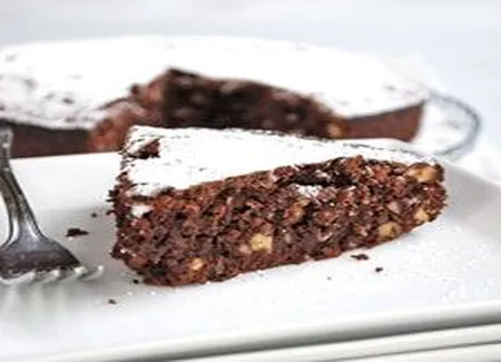 Torte au chocolat et aux noisettes