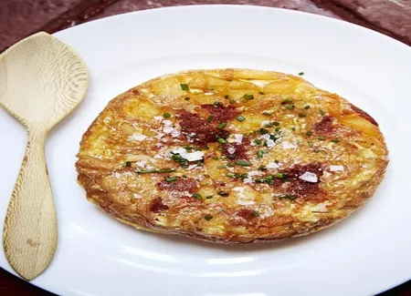Tortilla aux pommes de terre et à la sobrassada