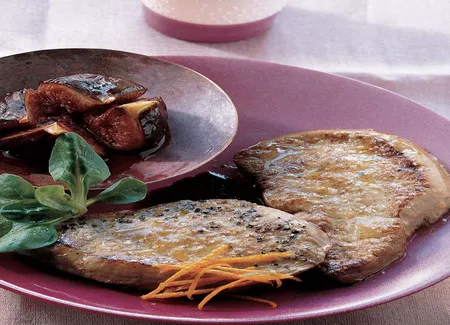 Tournedos de foie gras rôti et salade de figues fraîches