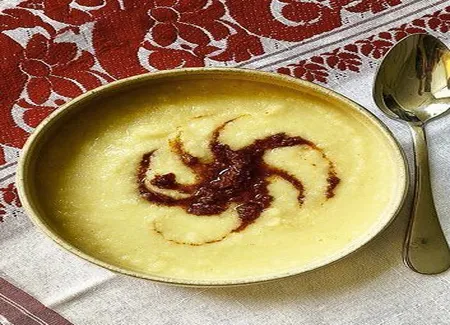 Velouté de céleri-rave aux tomates séchées