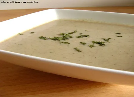 Velouté de champignons de paris au persil