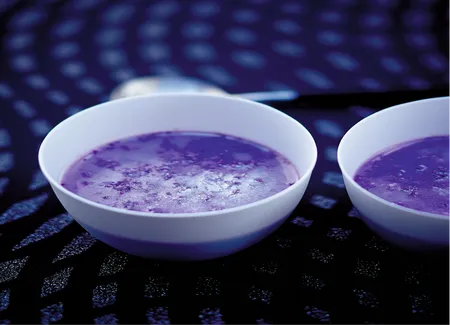 Velouté de chou-fleur violet et saumon fumé
