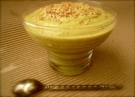 Velouté glacé courgettes sésame