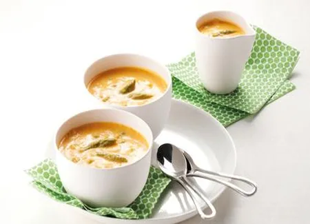 Velouté glacé de carottes et asperges vertes
