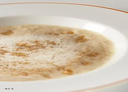 Velouté lacté aux cacahuètes et quatre épices