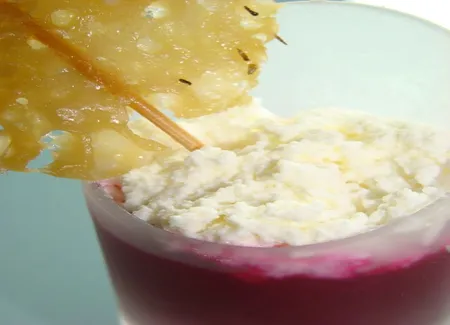 Verrine de betterave à la brousse de brebis