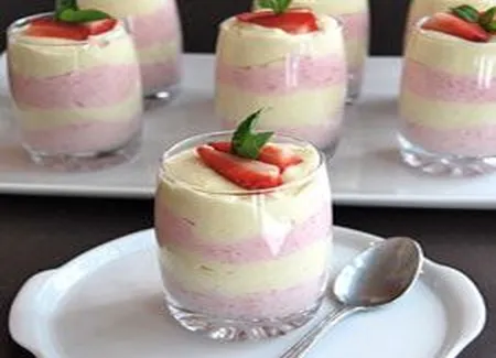 Verrines de mangue et fraises