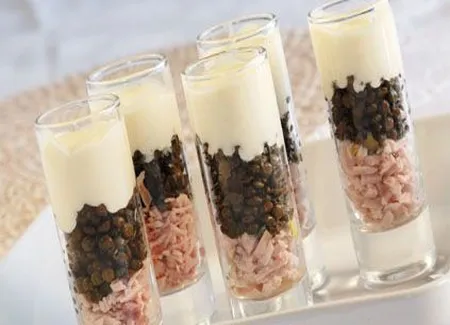 Verrines fromage, lentilles et jambon