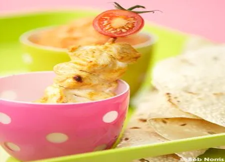 Brochettes de poulet au curry doux