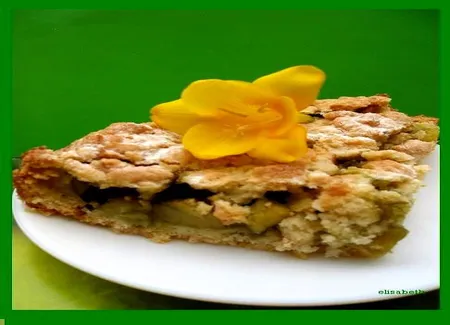 Crumble aux pommes avec la pâte de pistache