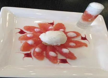Fleur de pamplemousse, neige de litchi et sorbet litchi pamplemousse