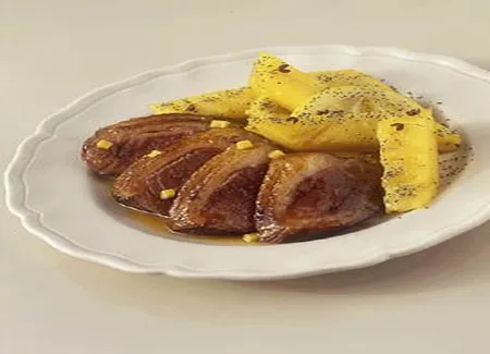 Magret au gingembre, ananas au pavot