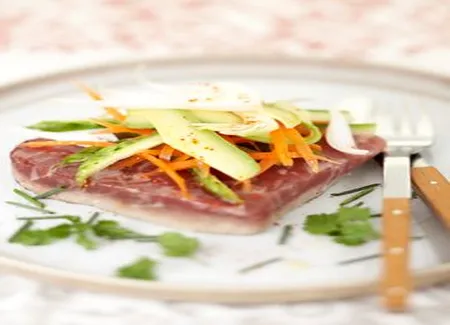 Pavé de thon aux légumes croquants
