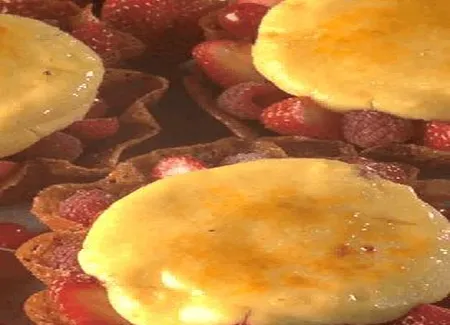 Petites tartes aux fruits rouges