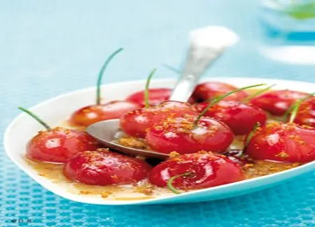 Poêlée de cerises caramélisées au pain d'épices