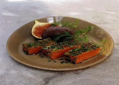 Saumon mariné, citronnette aux herbes