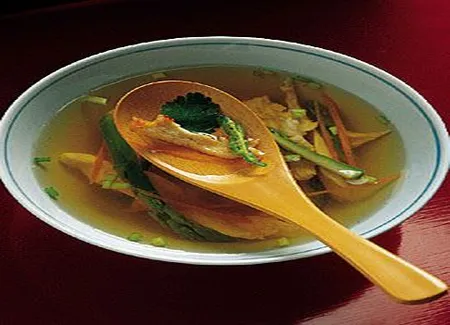 Soupe d'asperges au poulet