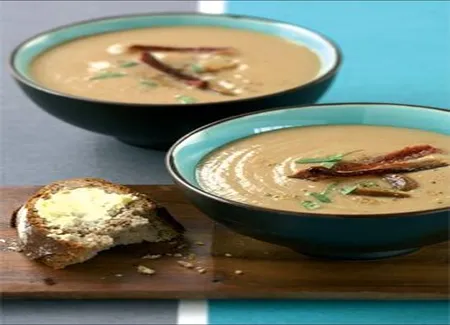 Soupe de chataignes au lard croustillant