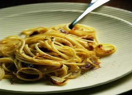 Spaghettis aux anchois