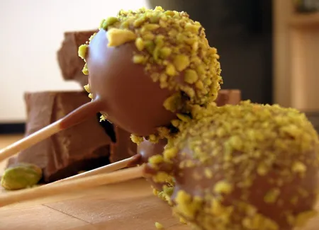 Sucettes au chocolat et fruits secs