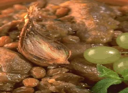 Tajine d'agneau aux échalotes et aux raisins