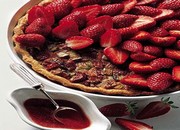 Tarte à la rhubarbe et aux fraises