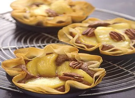 Tartes aux pommes et aux noix de pécan