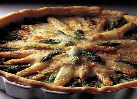 Tourte aux asperges et au blanc de volaille