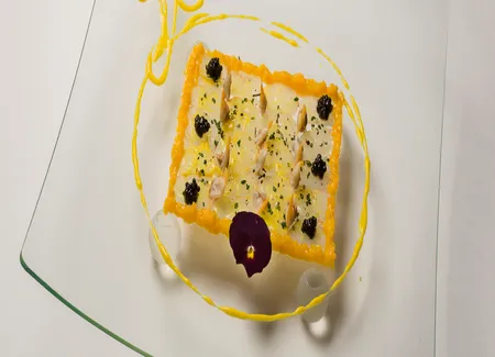 Carpaccio de langoustines et caviar d'aquitaine
