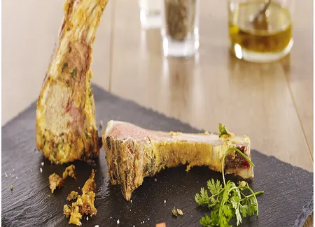 Carré d'agneau aux herbes