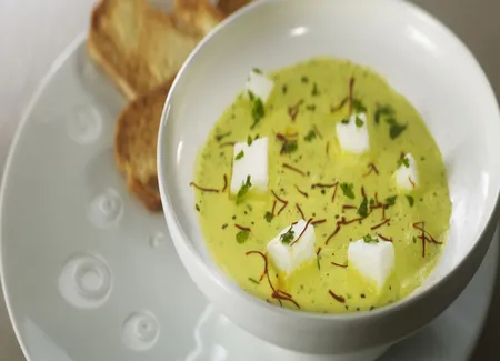 Crème de moules au safran et curry